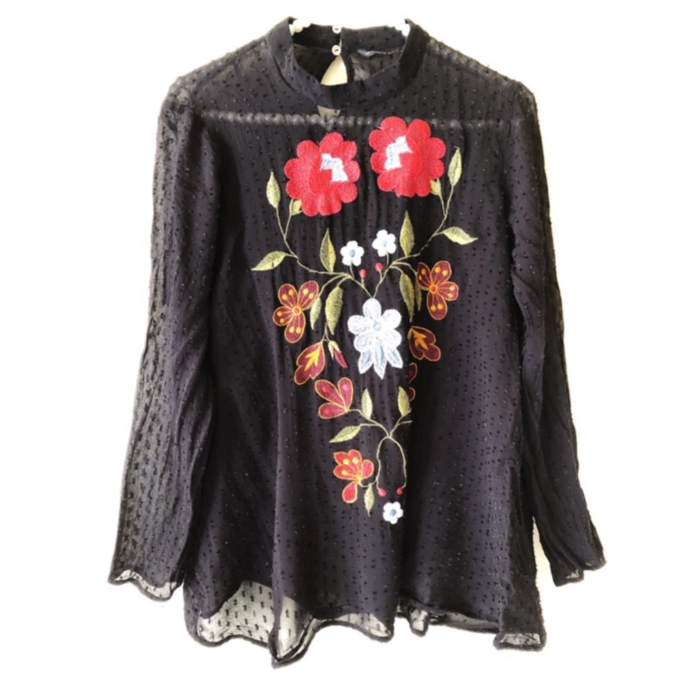 🖤HP♥️ ZARA FLORAL EMBROIDERED PLUMETIS BLOUSE